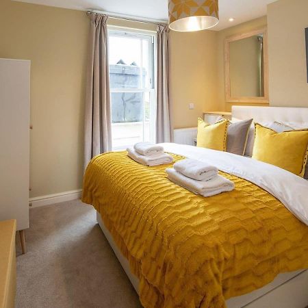 Frebus House Villa Dartmouth Bagian luar foto