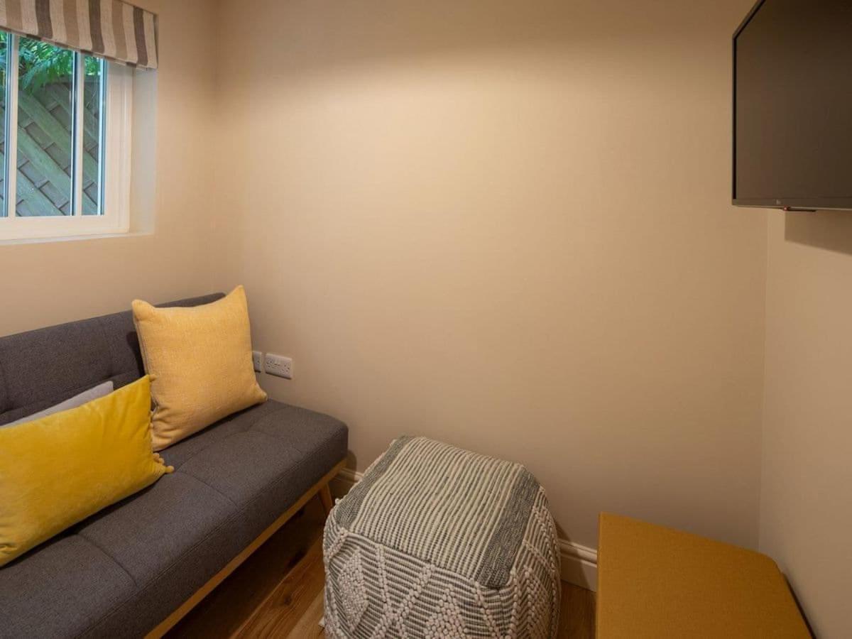 Frebus House Villa Dartmouth Bagian luar foto